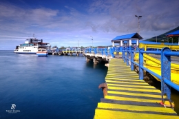 Leading Lines dari jembatan di pelabuhan Bastiong- Ternate. Sumber: dokumentasi pribadi