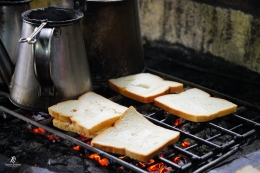 Roti bakar di Rumah Kopi Tikala- Manado. Sumber: dokumentasi pribadi