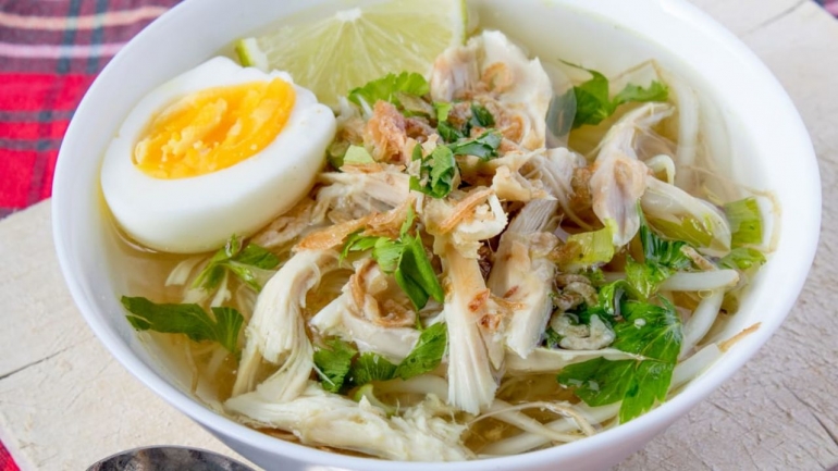 Soto Ayam dinobatkan sebagai Salah satu Sup Terbaik Dunia. Photo: Shutterstock    