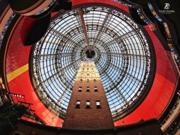 Coop's Shot Tower dari Melbourne Central shopping centre yang sangat ikonik. Sumber: dokumentasi pribadi