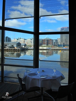 Panorama ke arah kawasan Dockland dari sebuah kafe. Sumber: dokumentasi pribadi