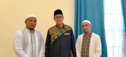 H. Muhammad Amru bersama Kabid Dikdas dan staf (RR)