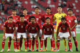 Skuad Timnas Indonesia di Piala AFF 2020 saat lawan Thailand. (AFP/ROSLAN RAHMAN/via KOMPAS.COM)