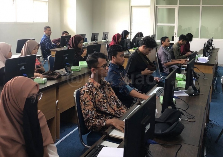 Peserta Makatabah Syamilah yang diselenggarakan HMPS Ilmu Hadis Universitas Ahmad Dahlan (UAD) (Foto: Widia)