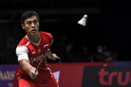 Shesar Hiren Rhustavito menjadi penentu lolosnya Indonesia ke final Piala Thomas 2022:  ANTARA FOTO/M RISYAL HIDAYAT via Kompas.com