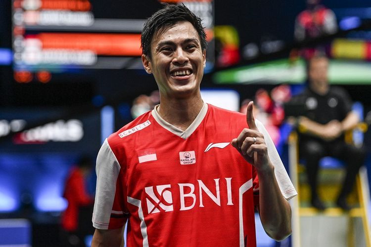 Selebrasi kebagian Shesar Hiren Rhustavito setelah bawa Indonesia ke Final | (Foto: kompas.com)