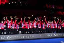 Tim Indonesia ketika meraih Piala Thomas 2021 di Denmark (Sumber: antara melalui kompas.com)