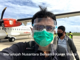 Image: Kakek Merza sebagai konsumen pesawat terbang dala menjelajah Nusantara (by Merza Gamal)