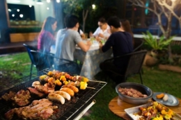 Ilustrasi barbeque party. (sumber: Shutterstock via kompas.com)