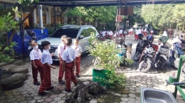 Suasana interaksi siswa di lingkungan sekolah (Dokpri)