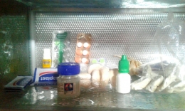Obat rumahan disimpan dalam lemari piring/dokpri