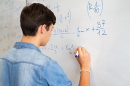 Belajar matematika (Sumber: Shutterstock)