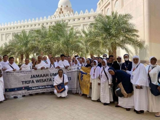Surga di Dunia, Inilah Pengalaman Saya Melakukan Umroh dengan Al-Mabrur Trifa Wisata Solo yang Luar Biasa Surga di Dunia, Inilah Pengalaman Saya Melakukan Umroh dengan Al-Mabrur Trifa Wisata Solo yang Luar Biasa