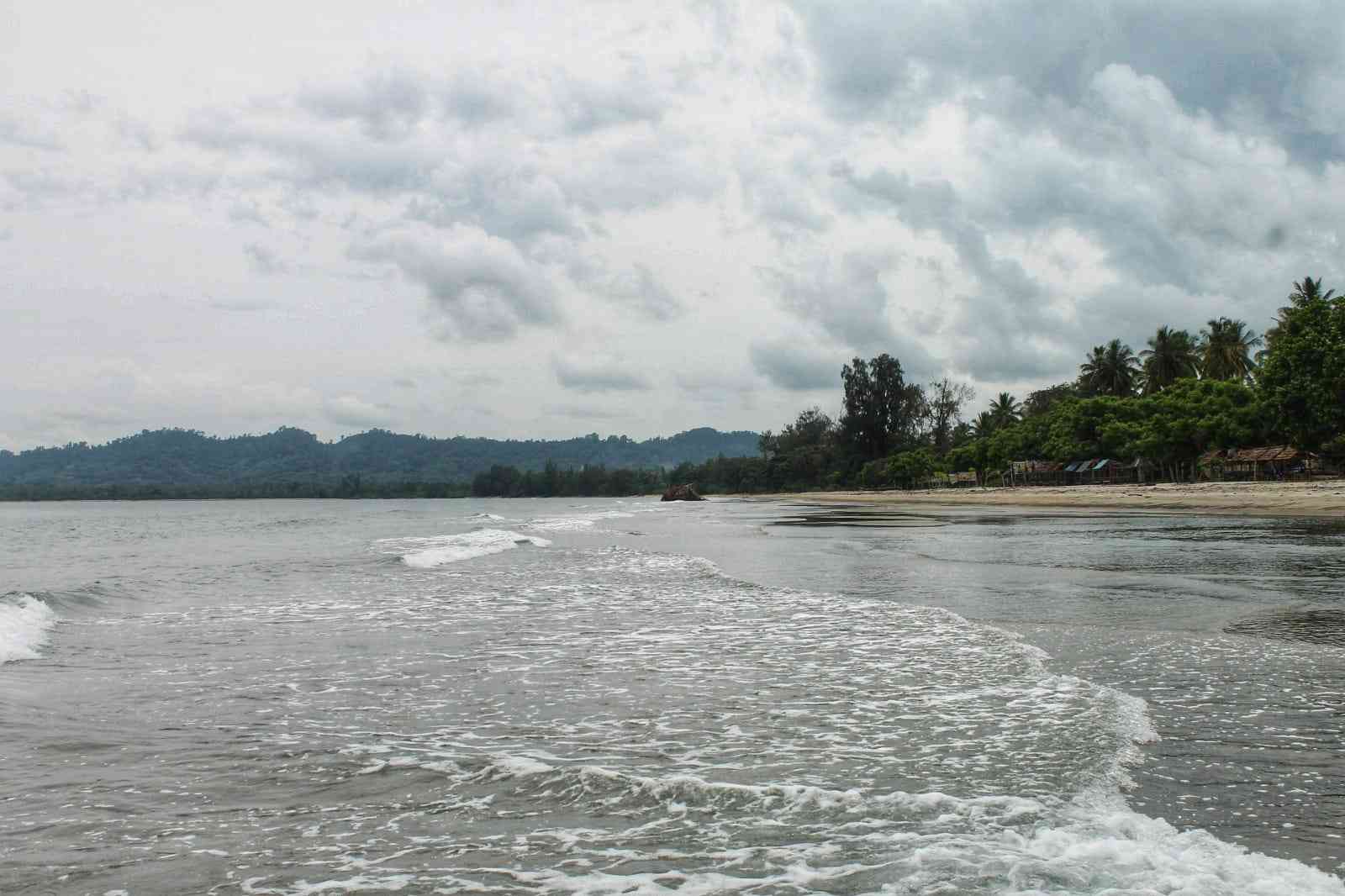 Foto Artikel : Sepenggal Kenangan Di Pantai Taipa - Kompasiana.com