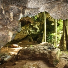 Goa Lowo Abris Sous Roche Nan Eksotis Di Ponorogo Kompasiana Com Goa Lowo Abris Sous Roche Nan Eksotis Di Ponorogo Kompasiana Com