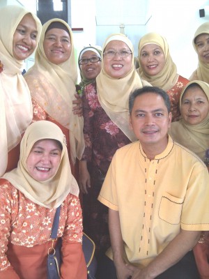 Inspirasi Kisah 6 Artis Yang Mendapat Hidayah Untuk Bertobat Berita Selebritis