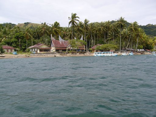 Kisah Misteri Peristiwa Gaib di Danau Singkarak