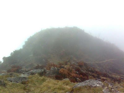 Pemandangan dari pos 10, puncak tertinggi Bawakaraeng