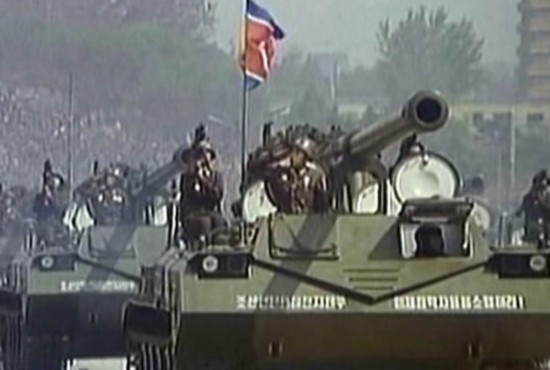 Tank dengan kanon self propelled 170mm