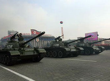 Tank T-55/T-62, kini sudah dianggap ketinggal zaman.
