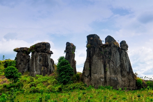 Batu Solor Bondowoso, Situs Megalitikum Ala Stonehenge di Inggris