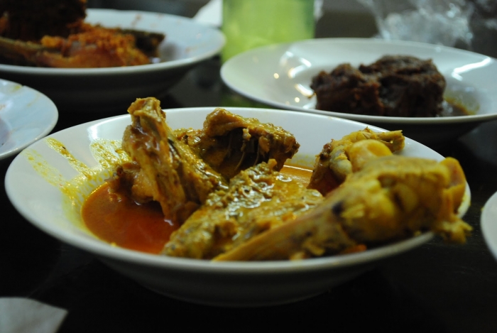 Ayam masak opo? #tanya