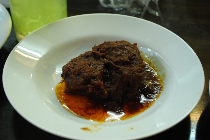 Nek iki pasti rendang :D wehehehe
