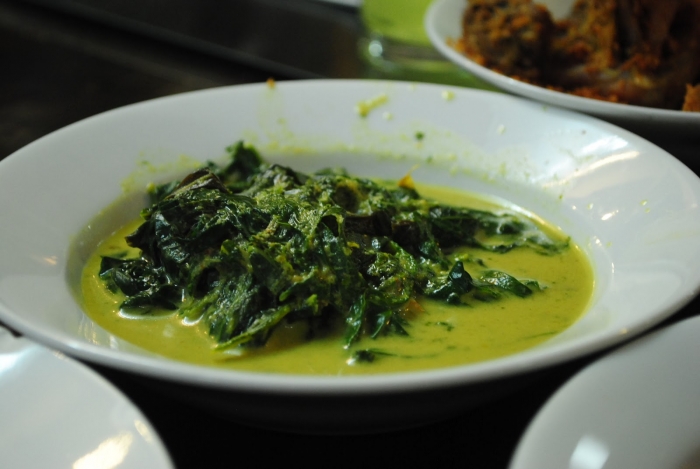 Pucuk ubi masak lemak