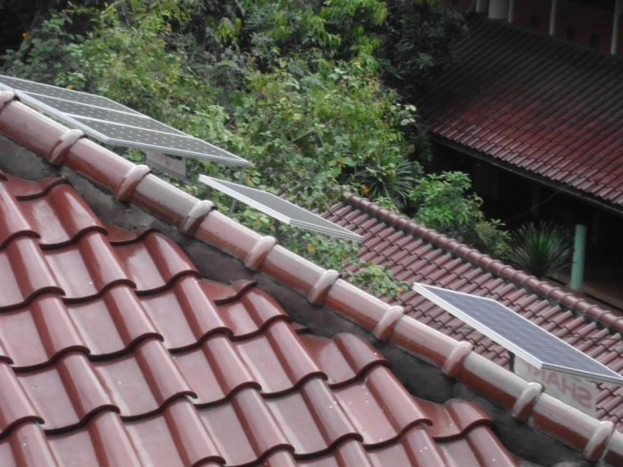 Solar Panel di atap Departermen Teknik Kimia