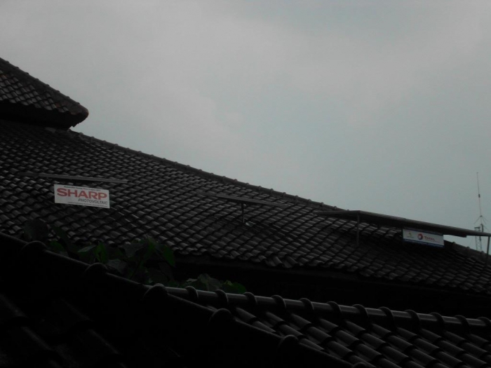 Solar Panel pada Atap Departermen Teknik Kimia