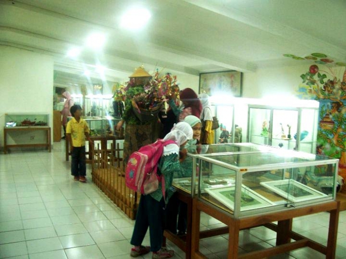 14060779022042268105 14060779022042268105