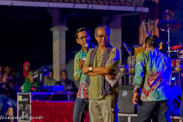 14144472431392351898 14144472431392351898