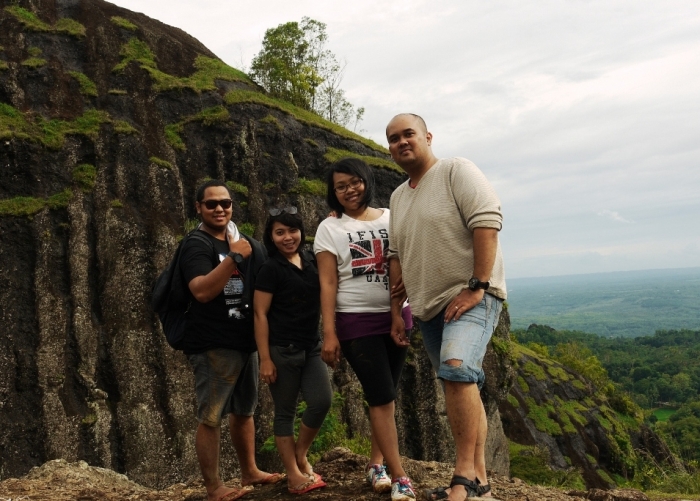 Menikmati Keindahan Alam Gunung Purba 14157215501479974025