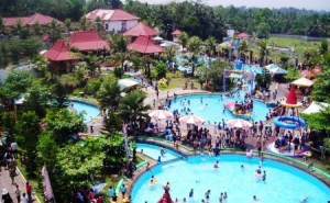 1422342486792376323 1422342486792376323