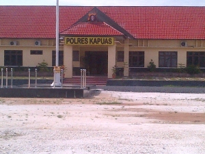 1423638786842331181 1423638786842331181