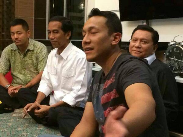 AM Hendropriyono dan Jokowi, penuh darah...