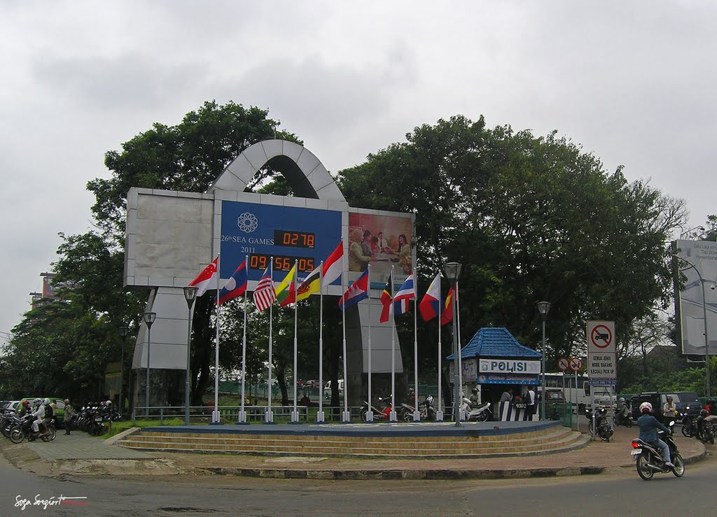 Jam penghitung mundur SEA Games 2011, saya pernah melihatnya lho! Sumber gambar: www.panoramio.com