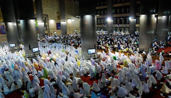 Pengalaman Ikut Berbuka Puasa di Masjid Istiqlal oleh ita 