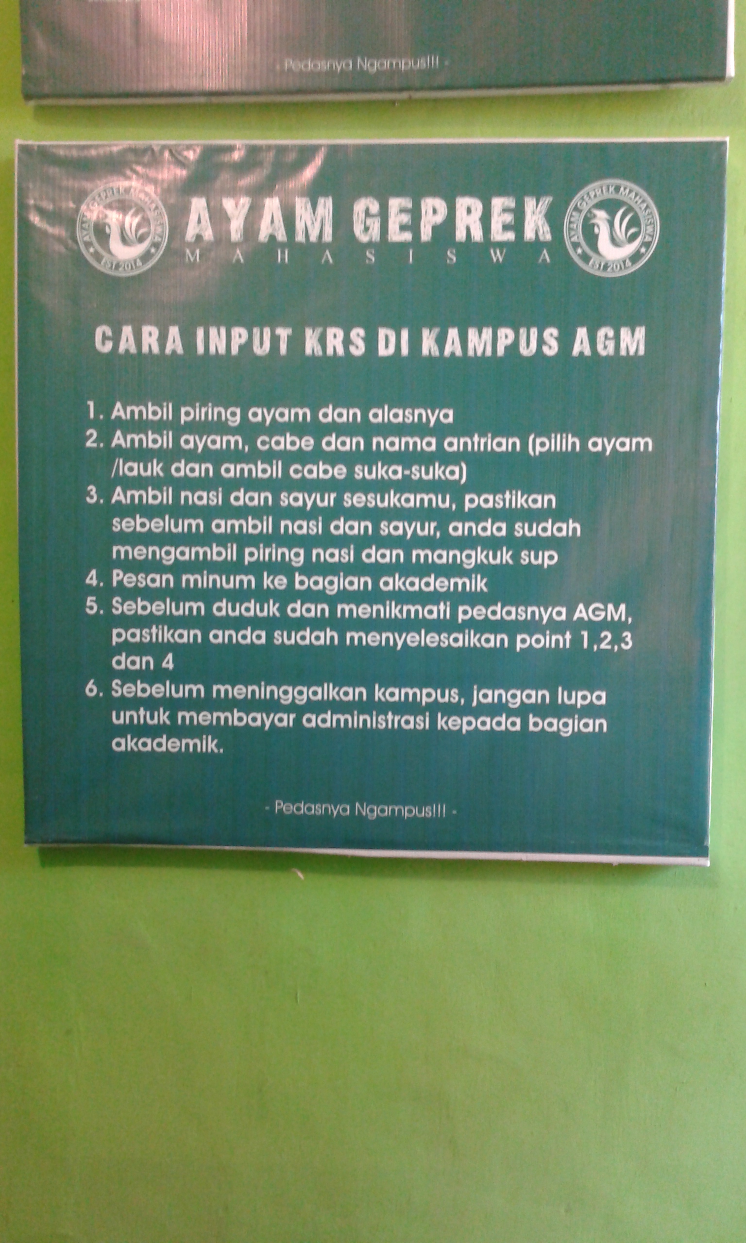 Oh ya ada satu hal lagi nih yang bikin saya mengacungkan kedua jempol saya Yaitu harganya Harganya sangat cocok nih buat anak kosan yang uang jajannya Oh ya ada satu hal lagi nih yang bikin saya mengacungkan kedua jempol saya Yaitu harganya Harganya sangat cocok nih buat anak kosan yang uang jajannya
