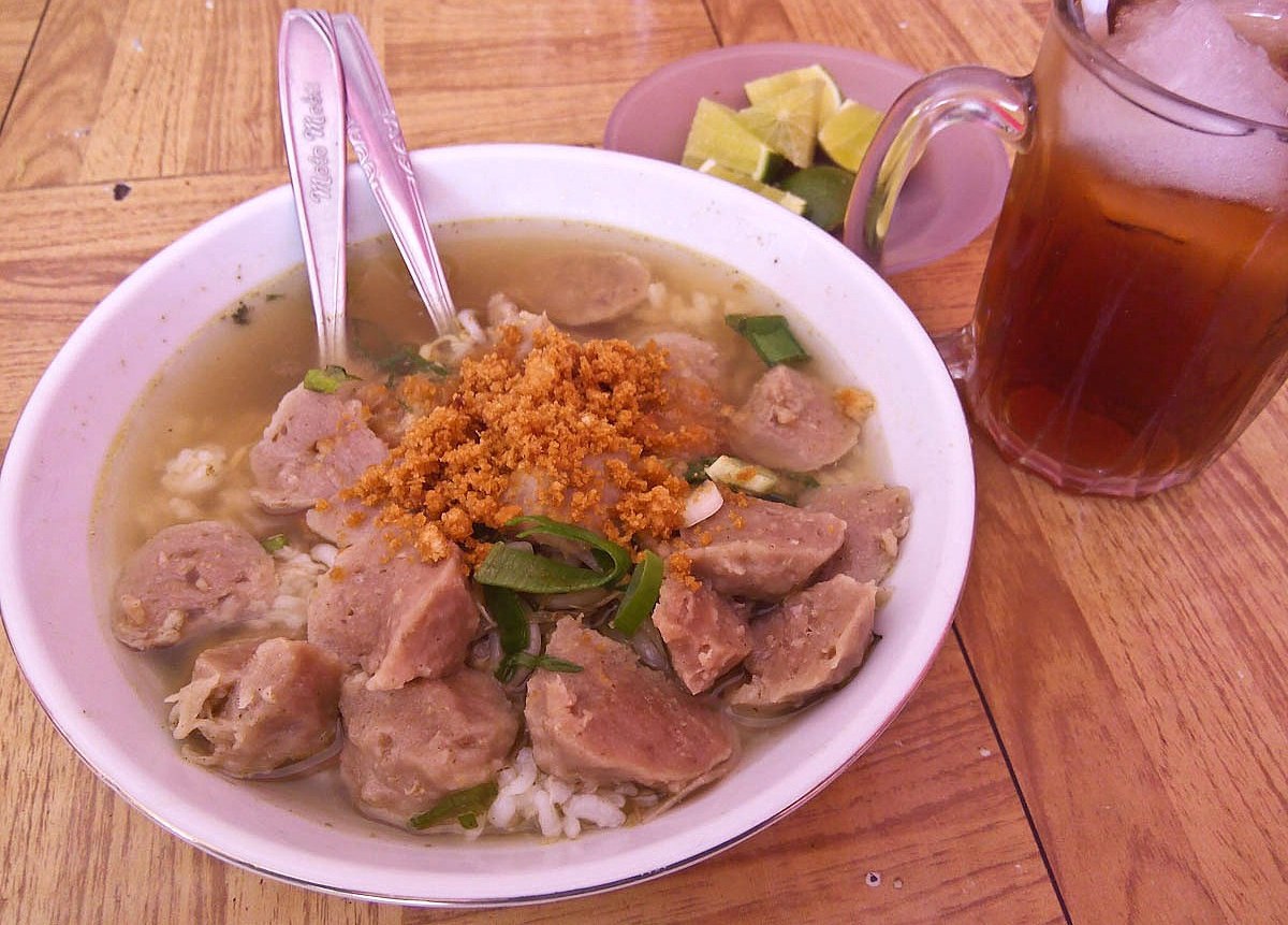 Soto Bakso di warung Cak Parno, Lembah UGM.