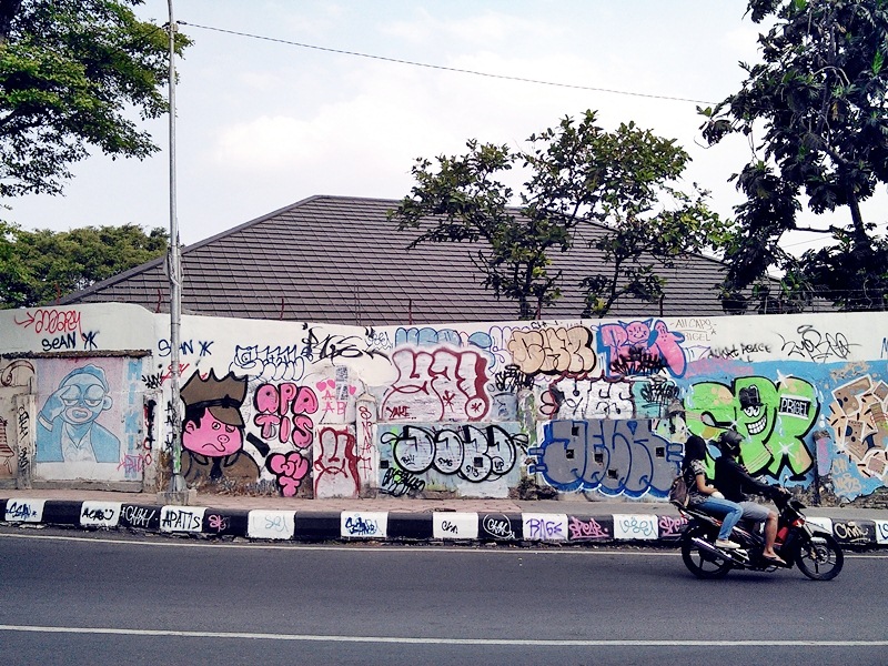 Seni lukis jalanan terlihat semarak di Salatiga. (Foto: Bima Satria Putra)