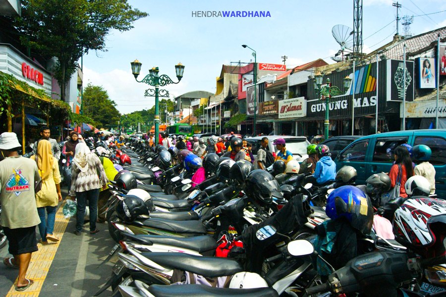 Malioboro dan Ruang Publik Semu di Kota Yogyakarta Halaman 2