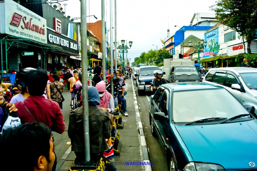 Malioboro dan Ruang Publik Semu di Kota Yogyakarta Halaman 2