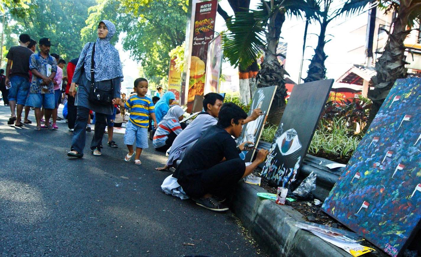 Malioboro dan Ruang Publik Semu di Kota Yogyakarta Halaman 3
