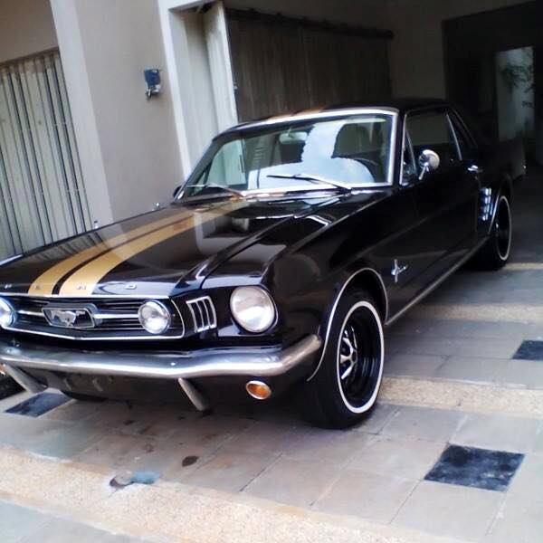 Mengintip Muscle Car ala Indonesia oleh AMINAH SURABAYA Mengintip Muscle Car ala Indonesia oleh AMINAH SURABAYA