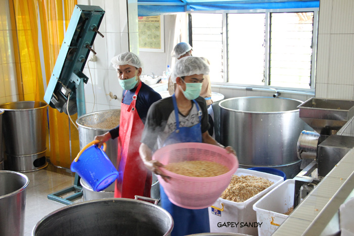 Foto #1: Suasana di Rumah Tempe Indonesia, Bogor. (Foto: Gapey Sandy)