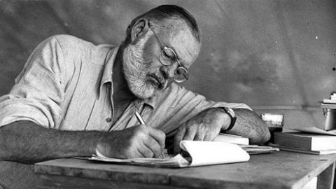 Ernest Hemingway-Sumber: https://www.openculture.com/