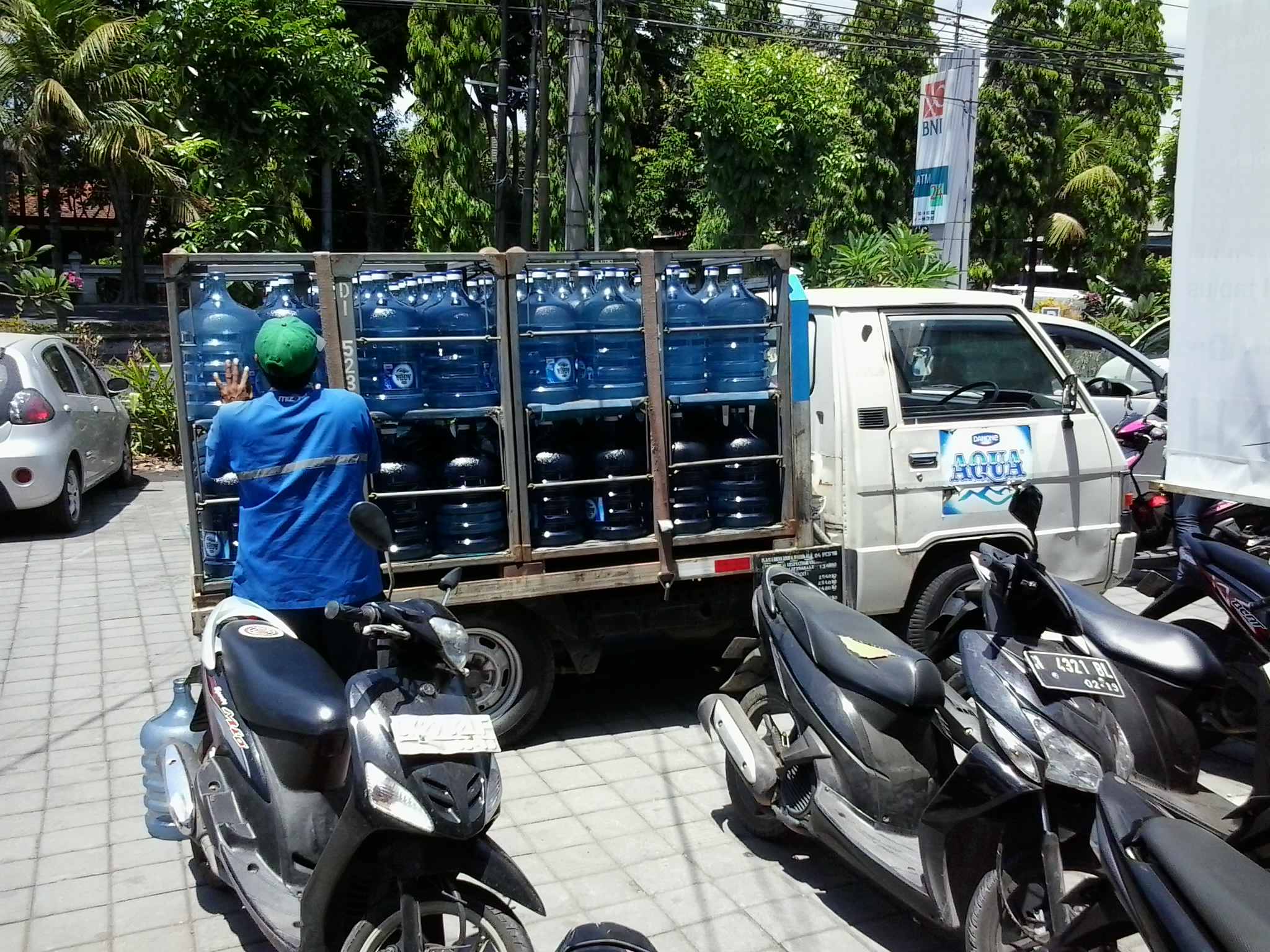 Mobil Truk  Aqua  All Desain Mobil Truk  Aqua  All Desain