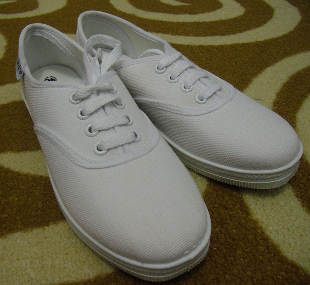 Membuat Sepatu Lukis Sendiri Tidaklah Sulit Kompasiana com Membuat Sepatu Lukis Sendiri Tidaklah Sulit Kompasiana com