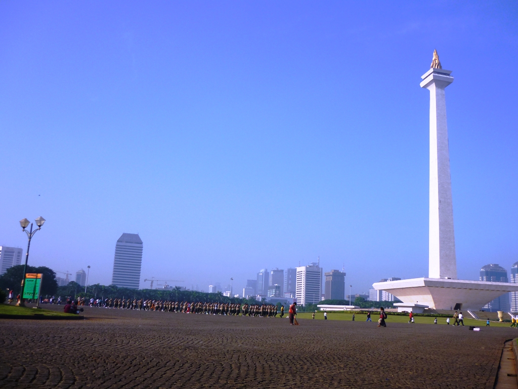 Kandang Burung di Taman Monas Kompasiana com Kandang Burung di Taman Monas Kompasiana com